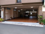屋内駐車場の様子